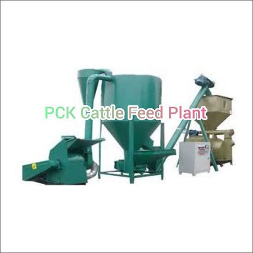 Semi Automatic Poultry Feed Machine