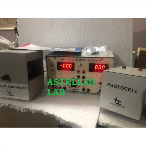 Photoelectric Effect Appratus With Intenstity And Wavelength (Digital)