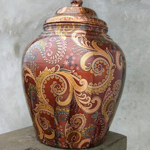 Handicraft Bronze Urn