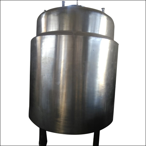 Jacketed mixing tank