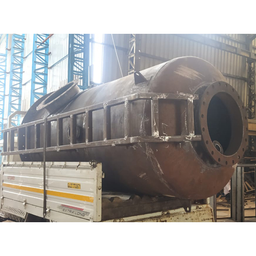 Liquid storage pressure tank