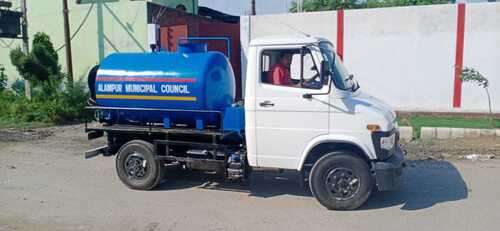 Truck Mounted Sewer Jetting Machine 2000 Liter Cleaning Type: High Pressure Cleaner