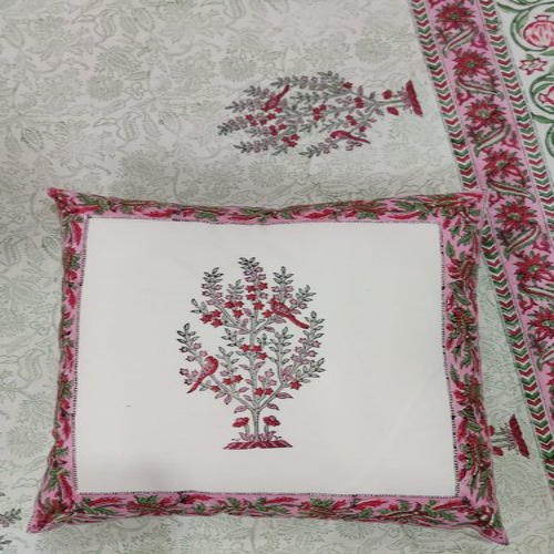 Mugal Buta Floral Cushion Cover Hidden Zipper Home Furnishings Item