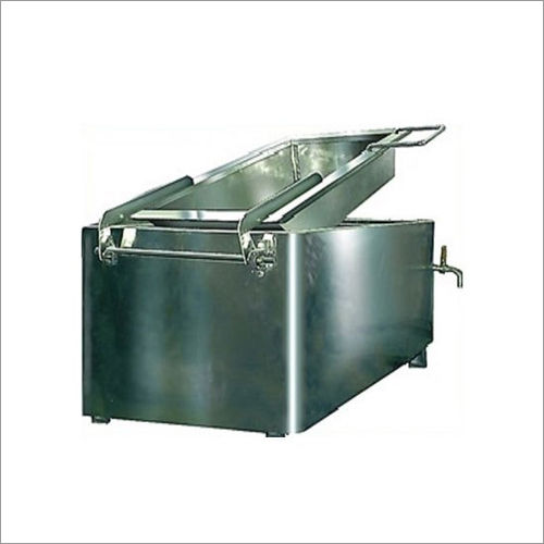 Stainless Steel Namkeen Batch Fryer Capacity: 150-200 Kg/Hr