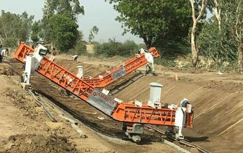Electric Canal Paver Machine