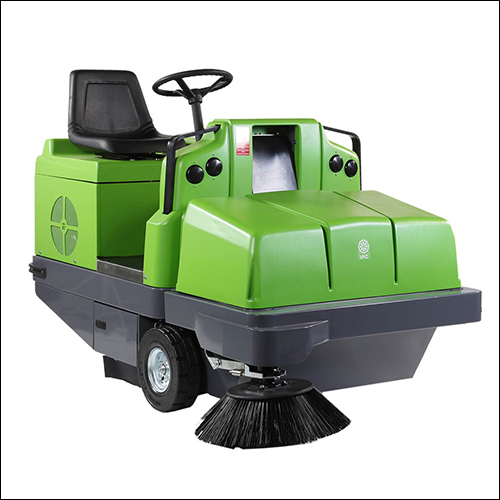 Battery Operated Industrial Floor Sweeper - 900mm Sweeping Width, 340L Hopper Volume, 7 Km/h Speed | 2.5Kw Electric Motor, New Condition, Pneumatic Tires