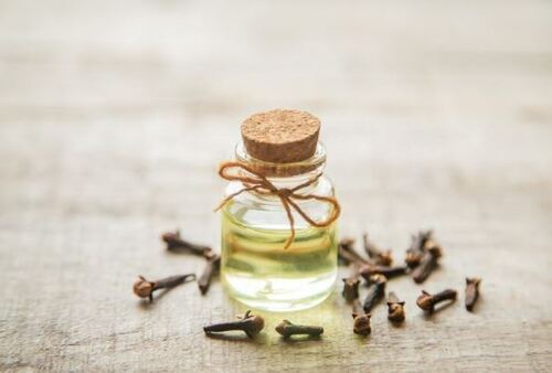 Clove Leaf Oil Premium