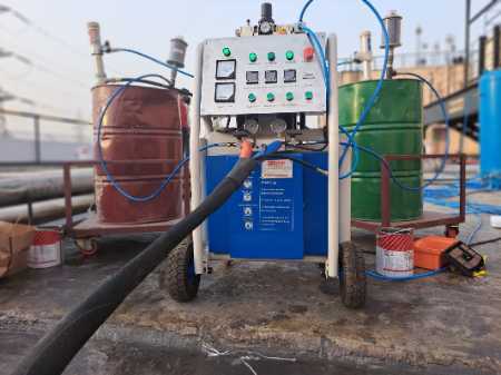 polyurea machine