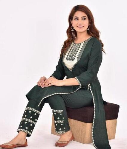 NEHA FASHIONABLE KURTI SET