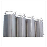 Milk Silo - Stainless Steel, Cylindrical Design | Industrial Dairy Equipment, 2 Year Warranty, 4 Degrees for 24 Hours
