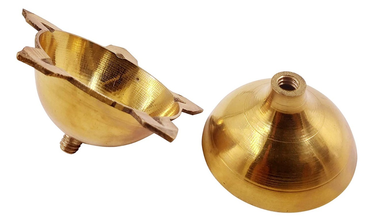 Brass Table Diya  (Height: 3 inch)