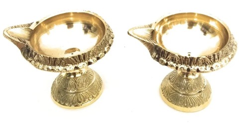 Brass Kuber Deepak Diya with Stand Brass Table Diya Set