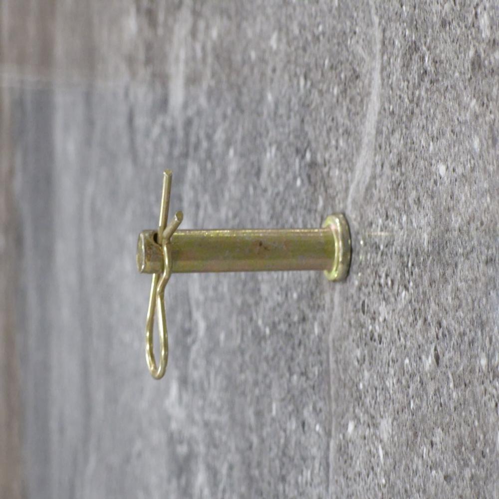 R Pin