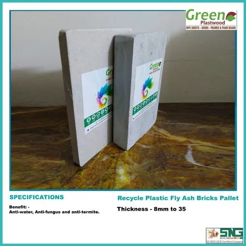 Recycle Plastic Bricks Pallet