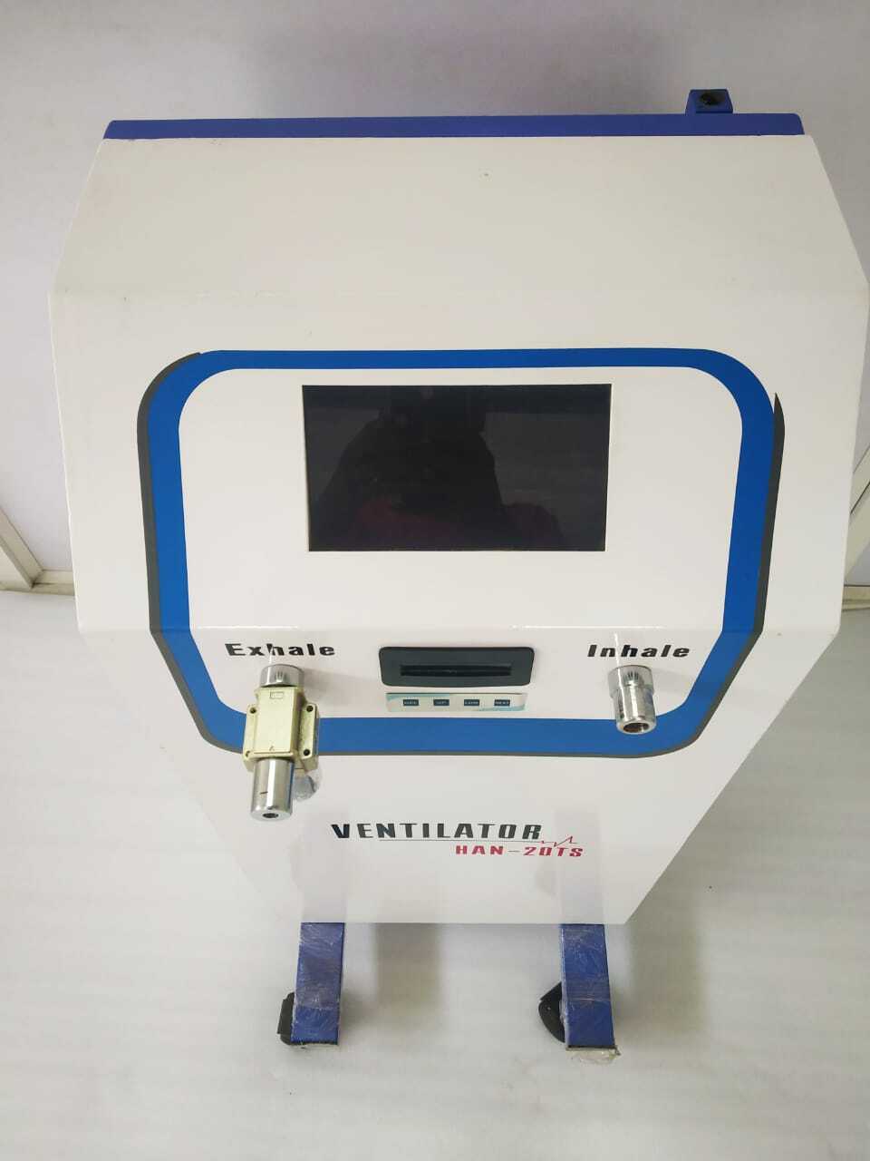 ICU VENTILATOR HAN-20TS