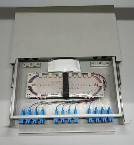 Fiber Management System 24 Port - Color: Gray