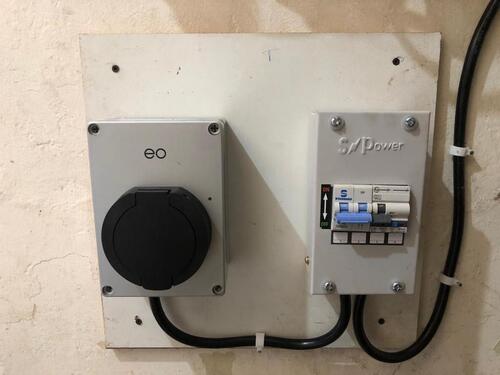 EO Mini Pro 2 Up To 7.4kW (32 Amp) Socket Type-2. Single Phase. EV AC Charger