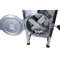 Copra Cutter 1000 Watt For Commercial Use - Automatic Grade: Automatic