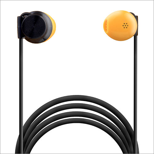 L6 Wired Headphones With Mic - Color: Black