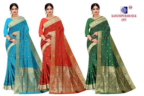 Multicolor Kanchipuram Silk-Silk Based Saree With Heavy Pallu