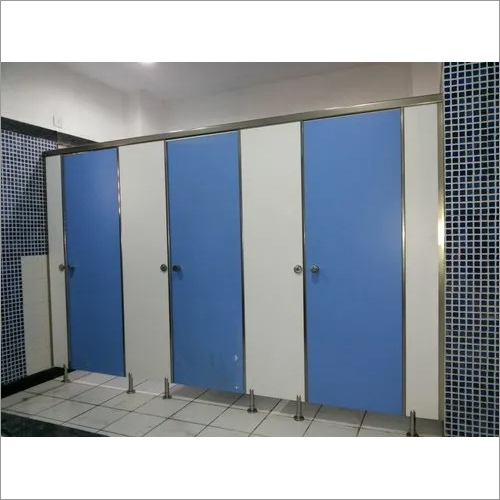 HPL Board Changing Room Partition