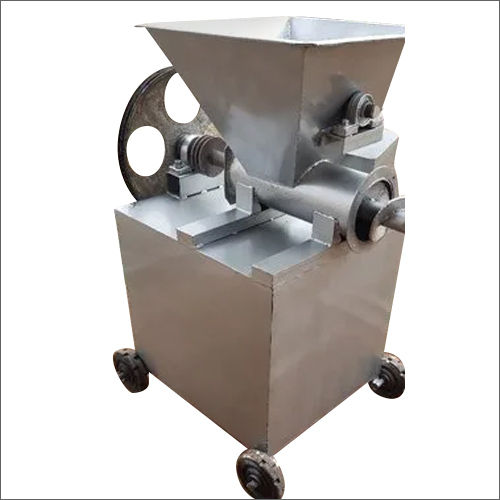 Semi-Automatic Cow Dung Making Machine