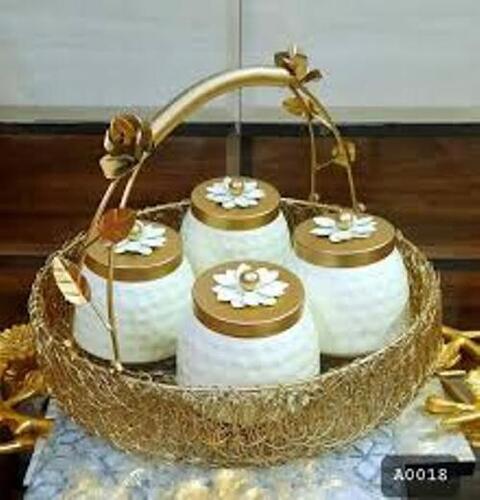 Metal Wire Gifting Basket Round Shape With Box