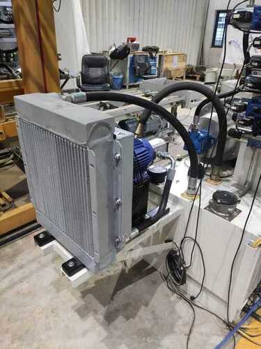 HAGGLUNDS Oil Cooler