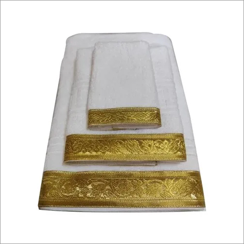 White Bath Towel Set