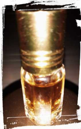 JAVADHU ATTAR OiL