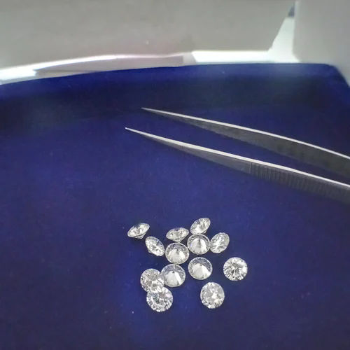 Cvd Round Polished Diamond Diamond Carat: As Per Requirement Carat