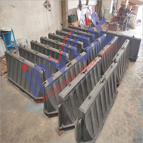 Sliver Road Barrier Moulds