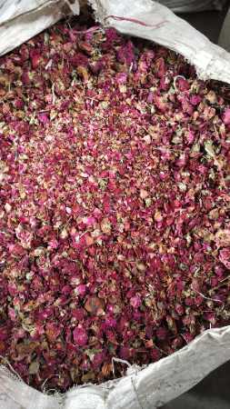Dried Rose Petals - Color: Red