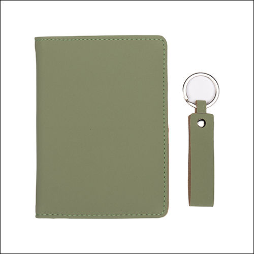 PASSPORT HOLDER AND KEY CHAIN SET P3