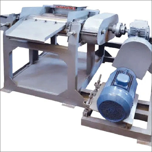 Soap Making Triple Roll Mill - Capacity: 70 Kg/Hr