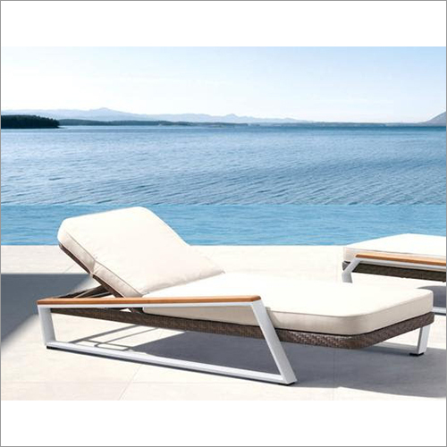 Luxury Pool Sun Lounger