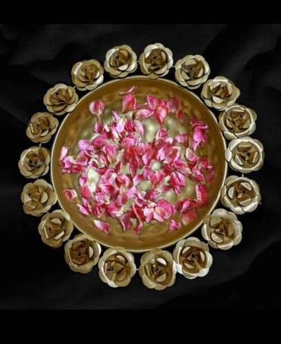 Iron Urli Diwali Powder coated Round Lotus Shape Metal Brass Urli Set For Decoration