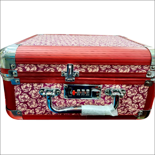 Fancy Makeup Kit - Glass & Plastic Materials,  Stylish Red Design | Safe To Use, Smooth Texture, Standard Quality
