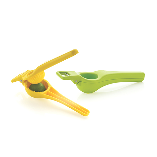 2 In 1 Plastic Lemon Squeezer Size: Different Available