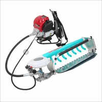 Tea Leaf Harvester - Color: Red