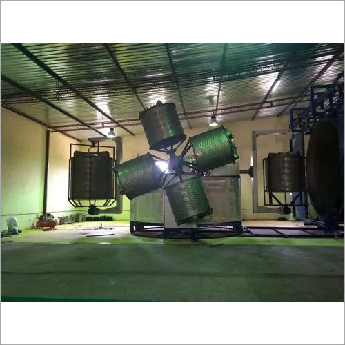 4 Arm Rotomolding  Machine