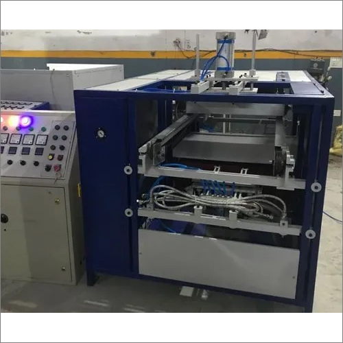 Fully Automatic Vacuum Forming Machine