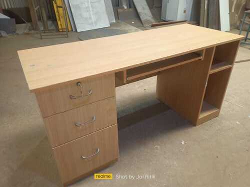 computer table