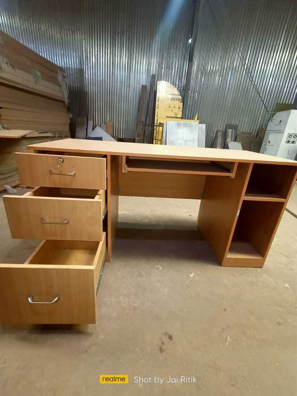 computer table
