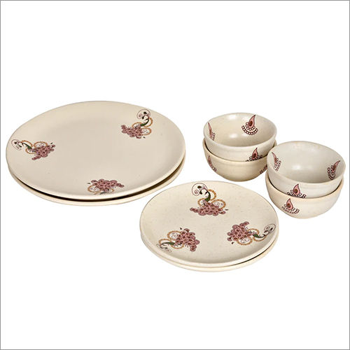 Set Of 8 Wings Of Freedom Dinner Set