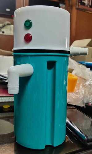 Plastic Instant Geyser body