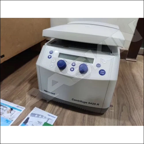 White Eppendorf Refrigerated Centrifuge 5425 R