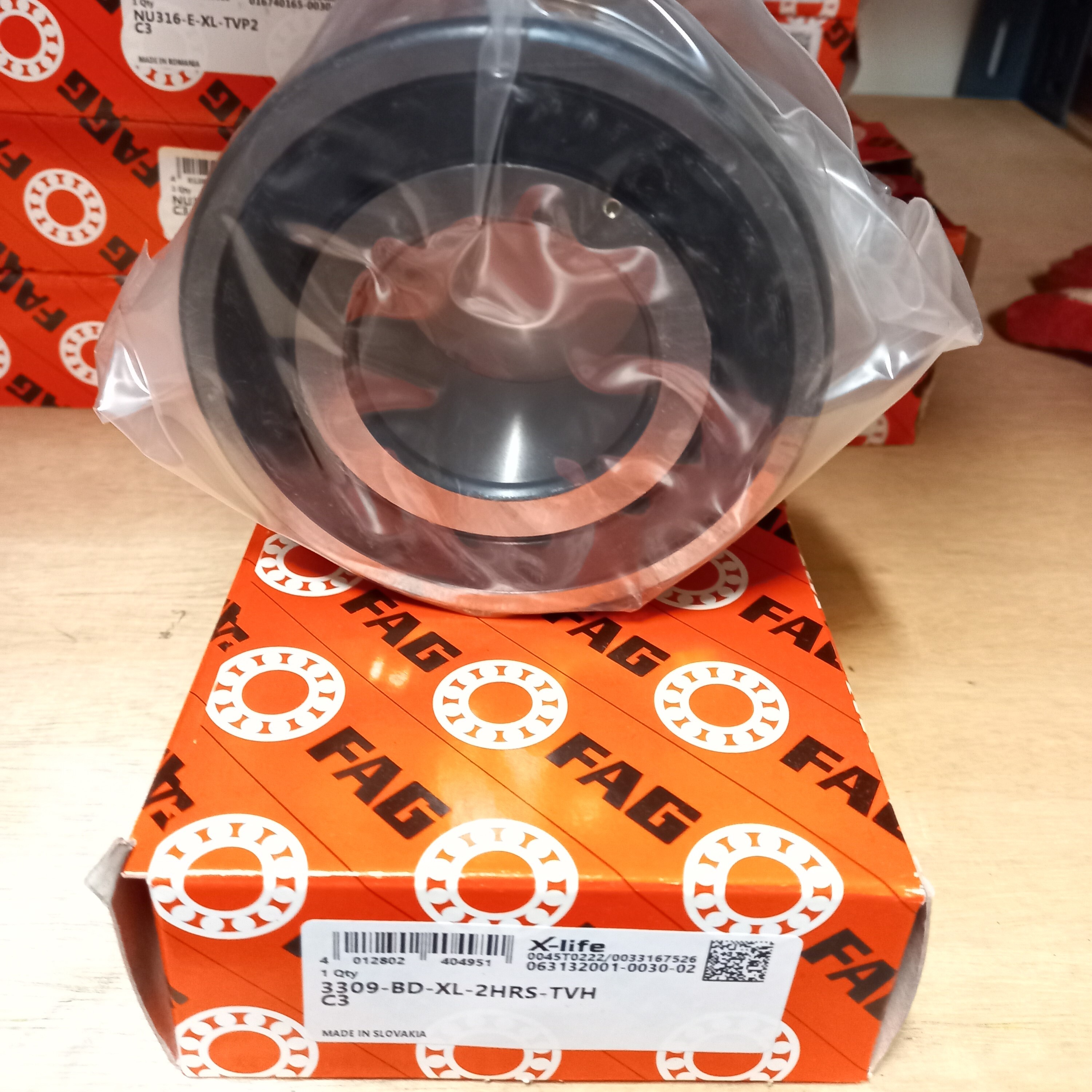 BALL BEARING DEALERS OF FAG  BEARINGS