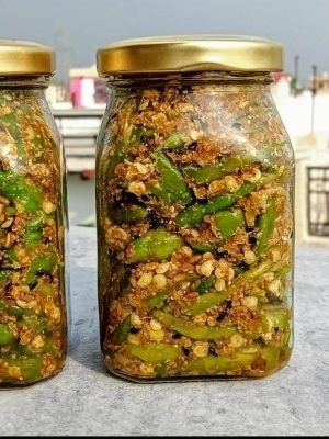 Piece Spicy Green Chilli Pickle