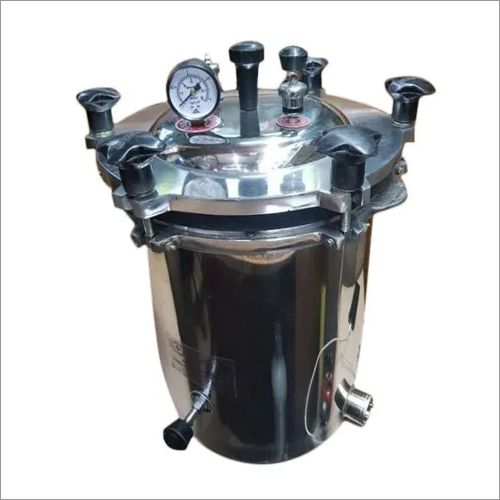 Cooker Type Autoclave Capacity: 10 Liter/Day